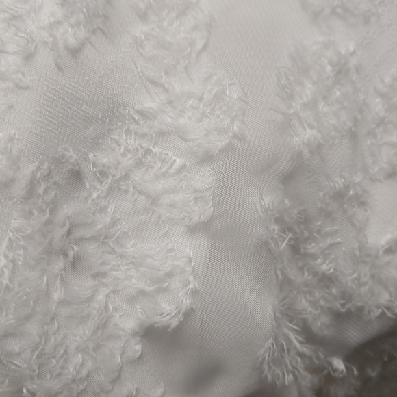 Elegant White Long Sleeve Lace Dress - Picture 8 of 8